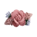 Dettaglio di un fermaglio per capelli con rosa in tessuto rosa scuro e foglie verdi - Stile Pastorale Rosa Antico (9)