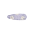 Détail d'une pince à cheveux en tissu lavande brodé de trois motifs floraux sur fond blanc pur - Style Broderie Florale 3D Mauve Pale (16)