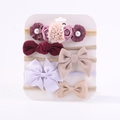Détail d'un lot de 5 bandeaux bébé avec fleurs en tissu, perles et nœuds en velours - Ensemble de Bandeaux Nœud Rouge Vin et Rose Lotus (5F)