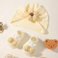 Süßes Baby Mütze und Socken Set mit gelben karierten Blumen und Schleifen Details - Gelb