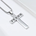 Collar de cruz en acero inoxidable pulido con diseño calado de JESUS y cadena de caja redonda - Plateado
