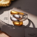 Detail view of two-tone knotted stainless steel ring with 2.2cm width and 2.0cm height - Two-tone 3D Teardrop Interwoven Ring (STR-BC0229A-6000)