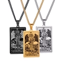 Collar con colgante de carta de tarot templanza en acabados negro, dorado y plateado - La Templanza