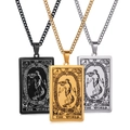 Juego de tres collares con colgante de tarot en acero inoxidable negro, oro y plata - El Mundo