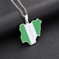 Collana alla moda in acciaio inossidabile con ciondolo mappa della Nigeria e smalto tricolore - Color Acciaio
