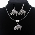 Set di gioielli etnici con elefante, collana e orecchini in finitura argento vintage - Set di Gioielli Elefante (Collana e Orecchini)