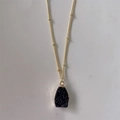 Minimalistische 14K vergulde ketting met een natuurlijke zwarte druzy steen hanger - Zwart (Satellietketting)