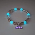 Lichtgevende zeemeerminstaart armband met kristallen kralen en sprankelende details - Paarsrood
