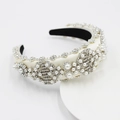Cerchietto imbottito di lusso con perle e strass su raso crema per capelli donna - Bianco