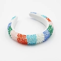 Vista dall'alto di un cerchietto in spugna spessa con cristalli multicolore e strass - A (Base Bianca Strass Colorati)
