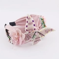 Cerchietto in velluto rosa con farfalla di paillettes e fiore di raso elegante - Rosa