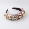 Diadema barroca de terciopelo rosa acolchada con cristales brillantes y perlas de lujo - Rosa