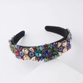 Dettaglio di cerchietto barocco di lusso con strass in cristallo colorato e gemme verdi - Multicolore Strass (B)