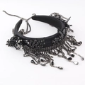 Diadema de satén negro estilo gótico con decoración de araña y flecos de diamantes - Estilo Araña Negra Gótica