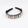 Close-up of baroque headband with champagne crystals, white pearls and rhinestones - Black Base Champagne Jewel Style (E)