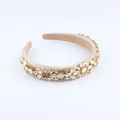 Dettaglio del cerchietto barocco con cristalli champagne e motivi floreali strass - Stile Floreale Champagne