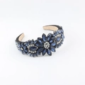 Détails du serre-tête avec fleurs en strass et cristaux bleu foncé sur tissu noir - Style Strass Bleu (B)