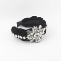 Elegante cerchietto in velluto nero con un grande design a fiocco di neve in strass - Nero