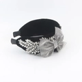 Eleganter Samt-Haarreif mit funkelnder Strass-Schleife und Blattmustern für Damen - Weißer Zirkon
