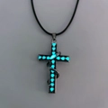 Collar de cruz fluorescente con detalle de serpiente e inserto de corazón azul neón - Cordón Cuero Brillo Azul-Verde