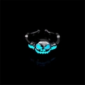 Detail van een lichtgevende blauwe alien-ring met verstelbare zwarte metalen band - 3# Blauw-Groen Licht