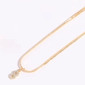 Dettaglio del pendente numero 8 con zirconi bianchi su catena a serpente dorata - Numero 8 (Placcato Oro 14K)
