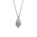 Zilveren ketting met druppelvormig medaillon, hartpatroon en een witte parel binnenin - Holle Waterdruppel Stijl