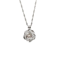 Zilveren ketting met een holle bloem hanger en een lichtpaarse natuurlijke parel - Holle Bloem Stijl