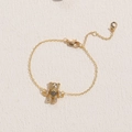Elegantes 14K vergoldetes Armband mit glitzerndem Bärenanhänger besetzt mit Zirkonia - Königsblau