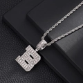 Iced out zilveren letter B hanger ketting met zirkonia en een gedraaide ketting - Zilver (Stijl B)