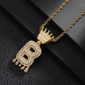 Hip-Hop-Anhänger Buchstabe B mit Krone, vergoldeter Seilkette und weißen Zirkonia-Steinen - Buchstabe B (Gold)