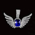 Hip hop engelenvleugels hanger in zilver met een grote diepblauwe edelsteen - Blauwe Hanger (Geen Ketting) / Zilver