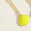 Dopamine stijl limoengroene schelphanger halsketting met een delicate gouden schakelketting - Lichtgeel (XL3310-5MA1-8)