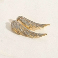 Fonkelende vergulde engelenvleugel broche met witte strass steentjes voor luxe look - Gouden Vleugels