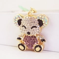 Portachiavi a forma di koala con strass rosa e viola su lega metallica dorata lucida - Viola