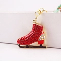 Funkelnder roter Schlittschuh-Schlüsselanhänger mit Strasssteinen und goldener Kette - Rot