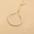 Detail of adjustable pearl bracelet with 14K gold plated clasp and round white pearls - 6mm Pearl (SL0205-3)