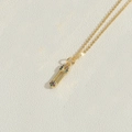 Collana dorata a spilla da balia con gemme multicolori e zirconi scintillanti - Stile Spilla da Balia / Oro
