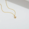 Collier doré avec pendentif œil du diable et couronne de zircons pour femme chic - Style Couronne de Cils (XL3238-5MA1-3)