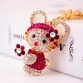 Portachiavi a coniglio con strass scintillanti, cristalli rosa e bianchi in oro - 11.6x4cm / Rosa Rosso