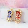 Porte-clés de voiture créatifs en strass rouge et bleu avec placage en alliage d'or - Couleur Aléatoire