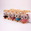 Set mit fünf Strass-Panda-Schlüsselanhängern mit Kronen in mehreren Farben - Zufällige Farbe