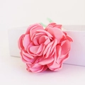 Elegante portachiavi con rosa di raso rosa per decorazione auto e borsa a mano - Rosa