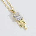 Collana dorata con ciondolo in zircone a cubetto di ghiaccio ed effetto metallo fuso - Zircone Bianco