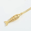 Collana con ciondolo a pesce articolato dorato con un occhio di cristallo rosso - Pesce Rosso (Medio)