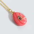 Pendentif goutte en rhodochrosite avec pierre violette et chaîne dorée chic - Rouge