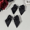 Fermagli per capelli gotici in raso nero con croce di spine argentata e stile dark chic - Nero (1 Paio)