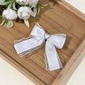Fermaglio per capelli stile Lolita con fiocco in pizzo bianco, cuore strass e raso - Bianco