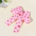Dettaglio di un fermaglio per capelli in gros-grain rosa con vari motivi a cuore dolce - Cuore in Grosgrain Rosa (3#)