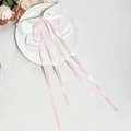 Elegante pinza para el pelo de satén blanco y lazo rosa con cintas largas mujer - Blanco + Rosa